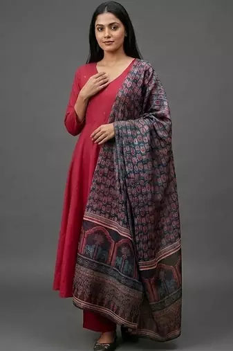 smart women ethnic motifs regular sequinned kurta with trousers & with dupatta