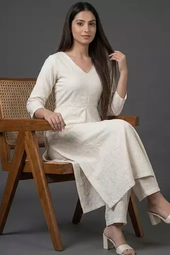 formal women regular kurta with trousers