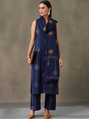 office-wear women ethnic motifs printed regular cotton kurta with trousers & with dupatta 1