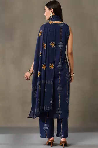 office-wear women ethnic motifs printed regular cotton kurta with trousers & with dupatta