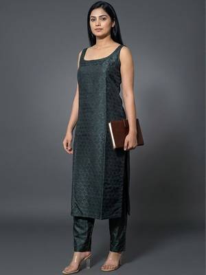 formal women regular kurta with trousers 1