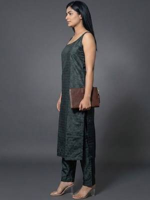 formal women regular kurta with trousers 2
