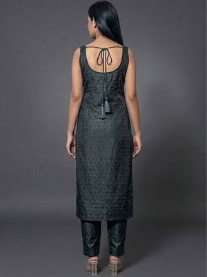 formal women regular kurta with trousers 3
