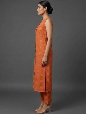 structured workwear women ethnic motifs printed regular kurta with trousers 2