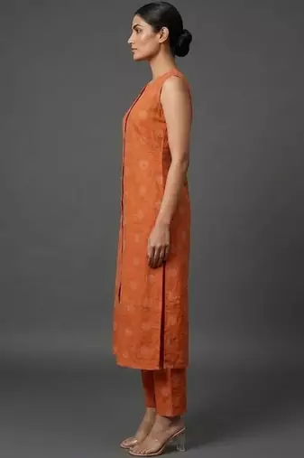 structured workwear women ethnic motifs printed regular kurta with trousers