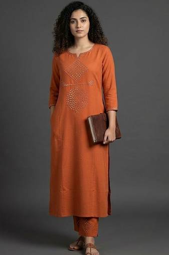 everyday classic women ethnic motifs embroidered regular beads and stones kurta with trousers