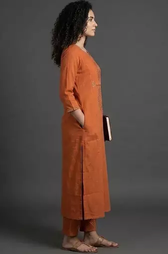 everyday classic women ethnic motifs embroidered regular beads and stones kurta with trousers