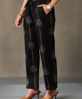 structured workwear women ethnic motifs printed regular cotton kurta with trousers & with dupatta 5