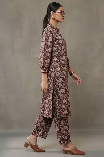 contemporary formal women floral printed regular cotton kurta with trousers