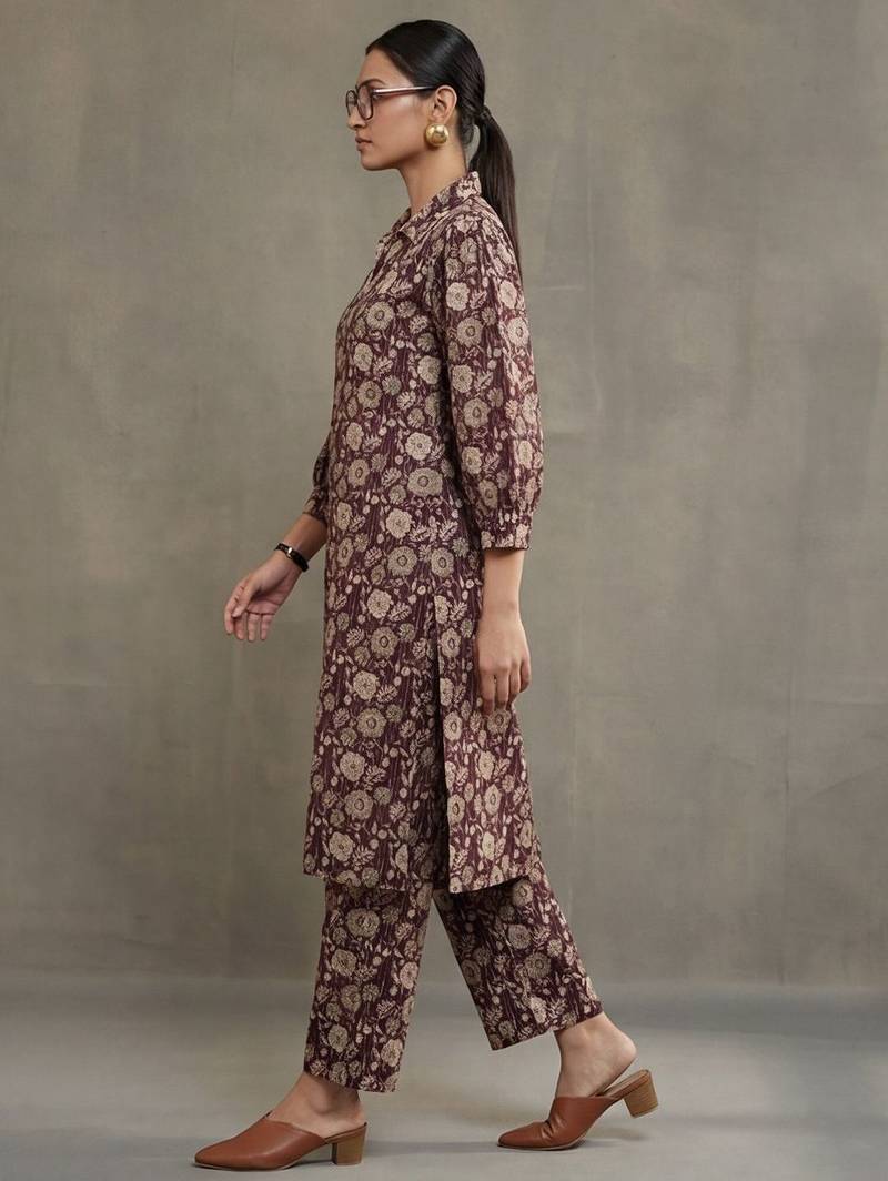 contemporary formal women floral printed regular cotton kurta with trousers