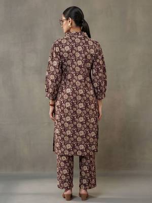 contemporary formal women floral printed regular cotton kurta with trousers 5