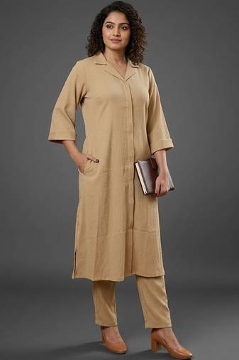 formal women regular silk crepe kurta with trousers