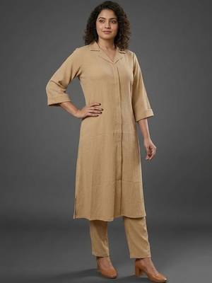 formal women regular silk crepe kurta with trousers 4