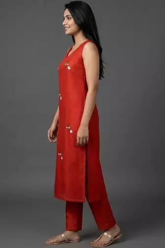 structured workwear women ethnic motifs embroidered regular thread work kurta with trousers