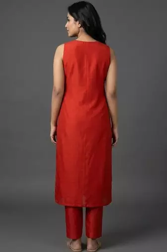 structured workwear women ethnic motifs embroidered regular thread work kurta with trousers