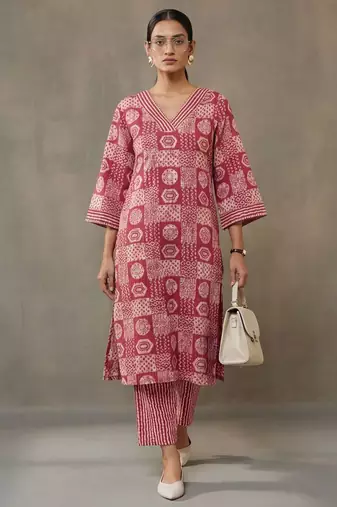 everyday classic women ethnic motifs printed regular cotton kurta with trousers