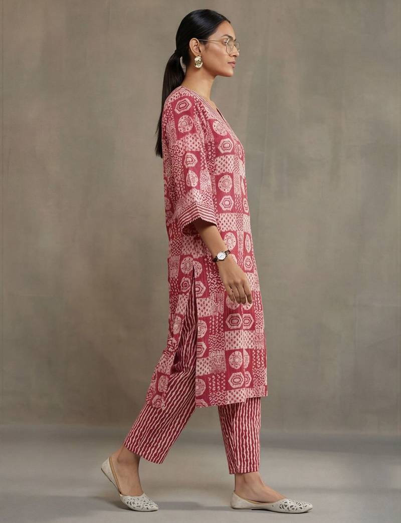 everyday classic women ethnic motifs printed regular cotton kurta with trousers