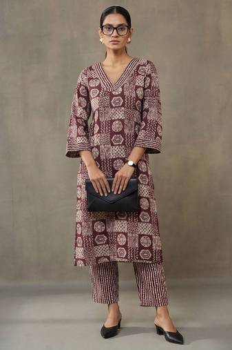 office-wear women ethnic motifs printed regular cotton kurta with trousers