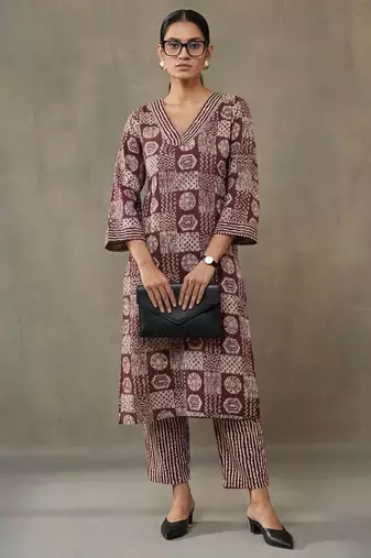 office-wear women ethnic motifs printed regular cotton kurta with trousers
