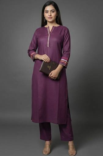 smart women ethnic motifs embroidered regular thread work kurta with trousers