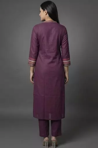 smart women ethnic motifs embroidered regular thread work kurta with trousers