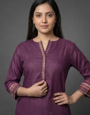 smart women ethnic motifs embroidered regular thread work kurta with trousers 6