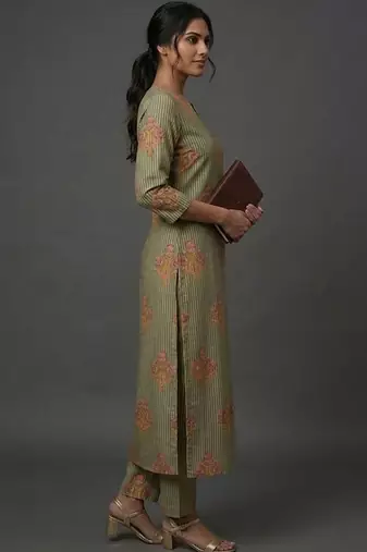 contemporary formal women ethnic motifs printed regular kurta with trousers