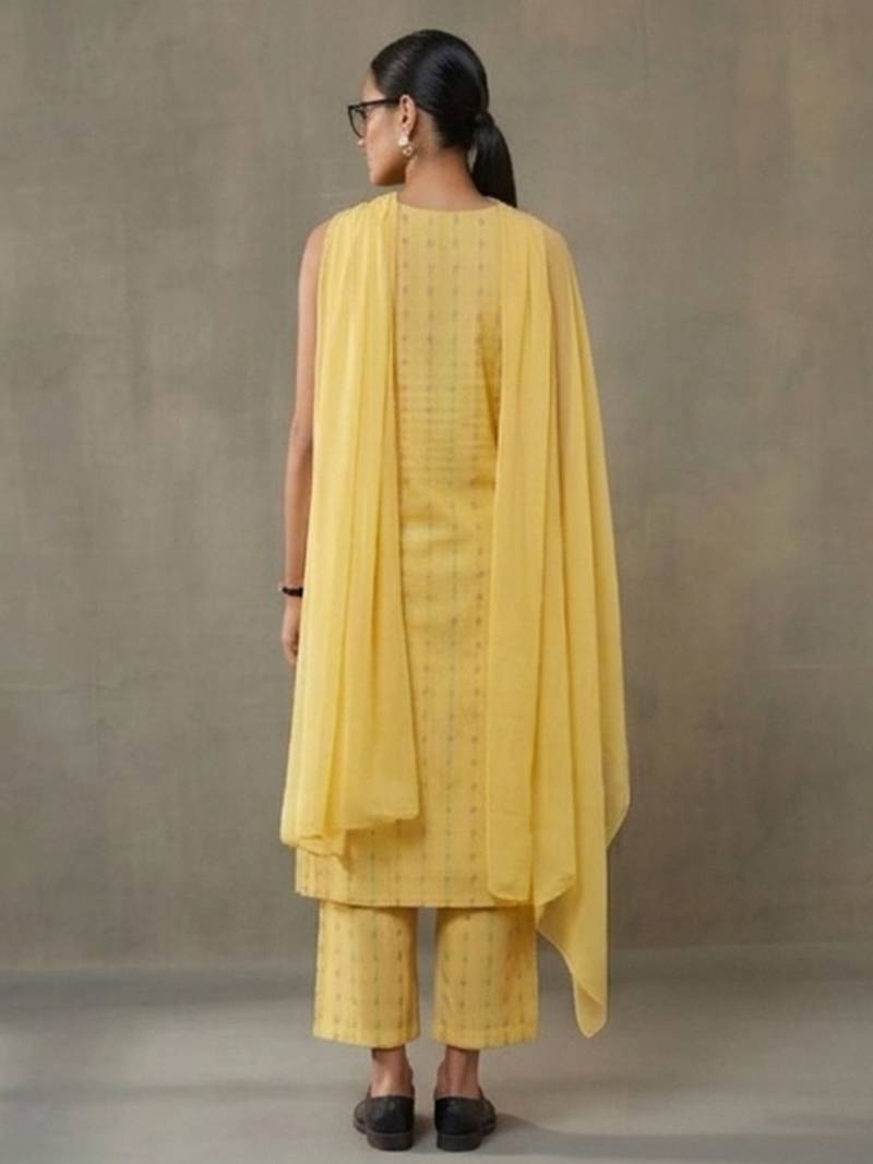 smart women ethnic motifs printed regular cotton kurta with trousers & with dupatta