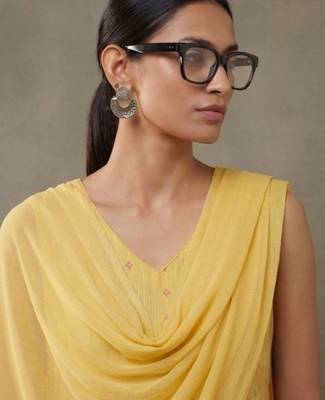 smart women ethnic motifs printed regular cotton kurta with trousers & with dupatta 6