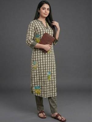 contemporary formal women printed regular kurta with trousers 4