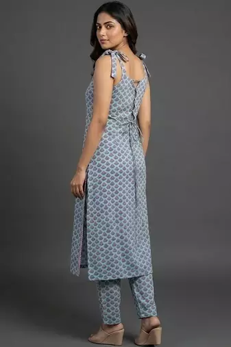 office-wear women ethnic motifs printed regular kurta with trousers & with dupatta