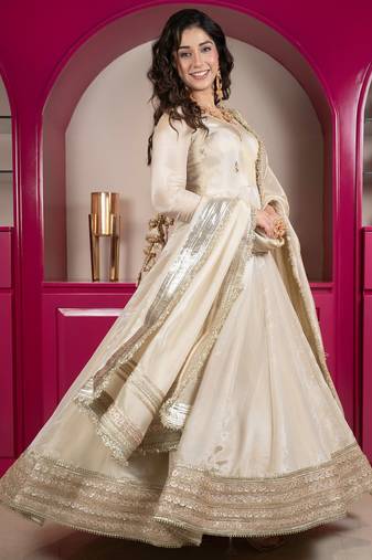 Royal ivory cosmo anarkali