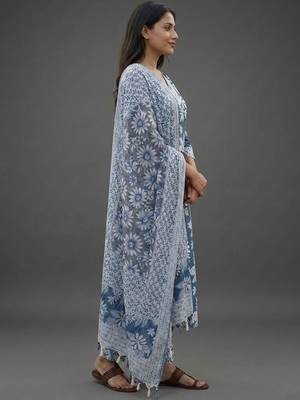formal women floral printed regular cotton kurta with trousers & with dupatta 2