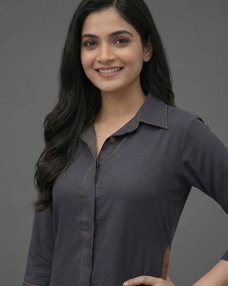 office-wear women regular kurta with trousers