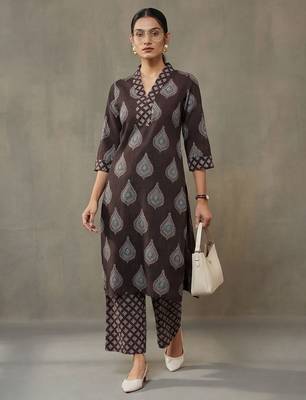 office-wear women ethnic motifs printed regular cotton kurta with palazzos 1