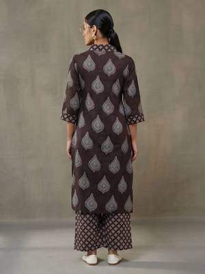 office-wear women ethnic motifs printed regular cotton kurta with palazzos 5