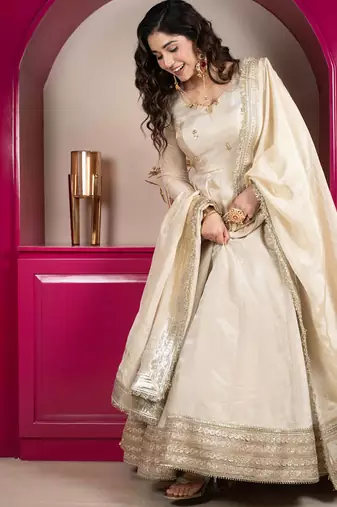Royal ivory cosmo anarkali