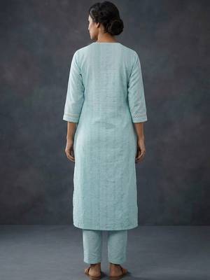 smart regular thread work kurta with trousers 3