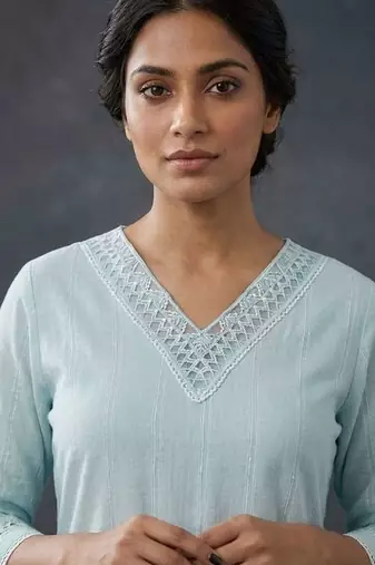 smart regular thread work kurta with trousers