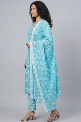 easy-moving ethnic motifs printed regular sequinned kurta with trousers & with dupatta