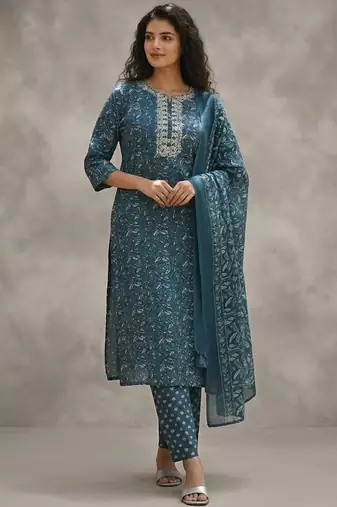 easy-moving ethnic motifs printed regular thread work cotton kurta with trousers & with dupatta