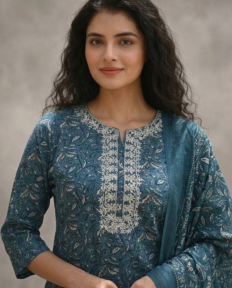 easy-moving ethnic motifs printed regular thread work cotton kurta with trousers & with dupatta