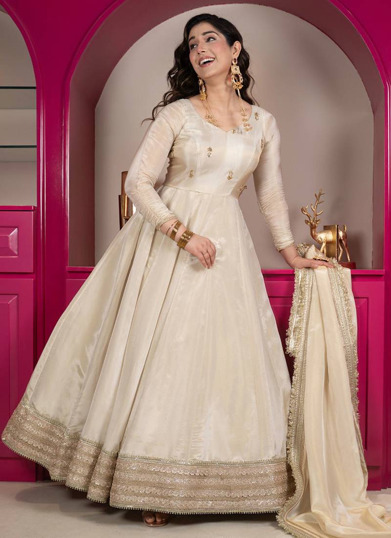 Royal ivory cosmo anarkali