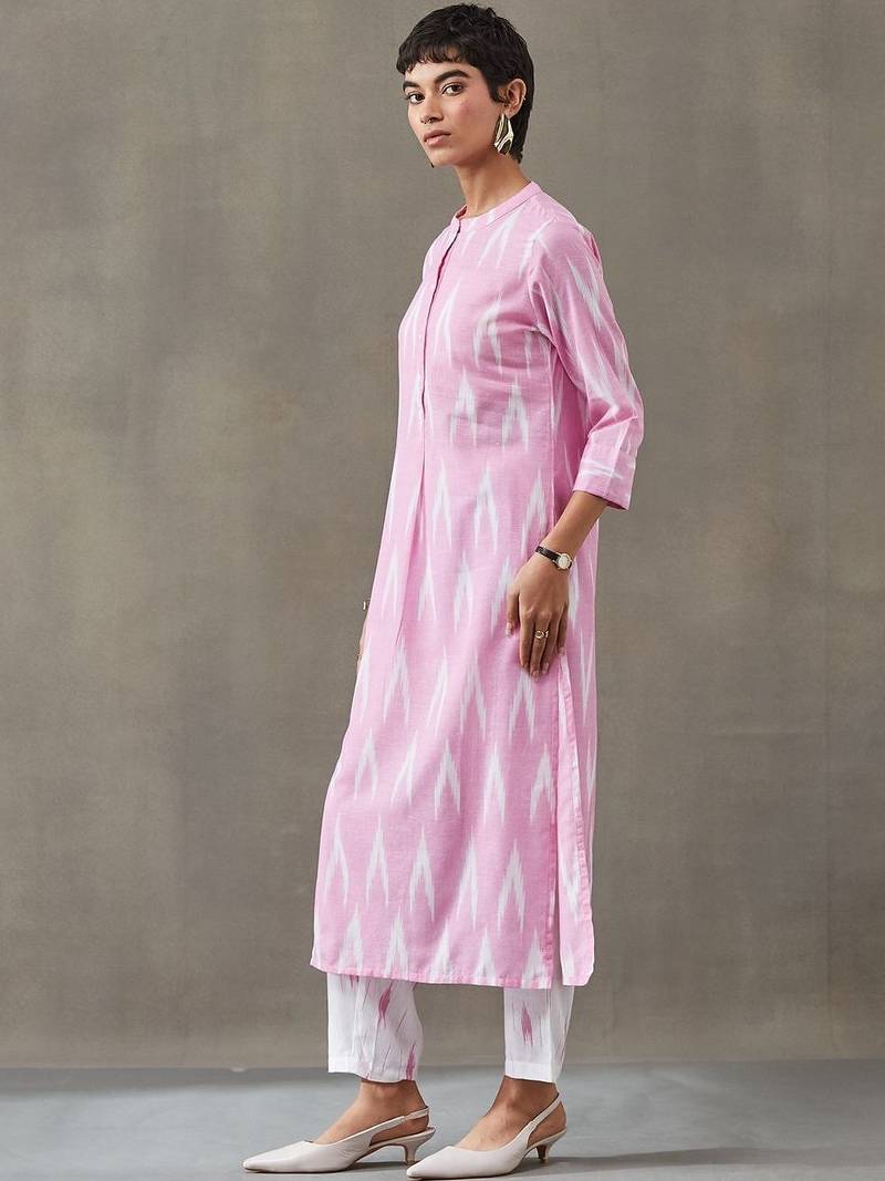 tailored women ethnic motifs printed regular cotton kurta with trousers & with dupatta