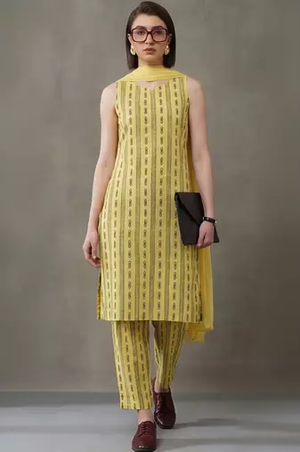 everyday classic women floral embroidered regular thread work cotton kurta with trousers & with dupatta