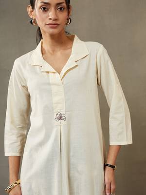 structured a-line floral regular thread work cotton kurta with palazzos 5