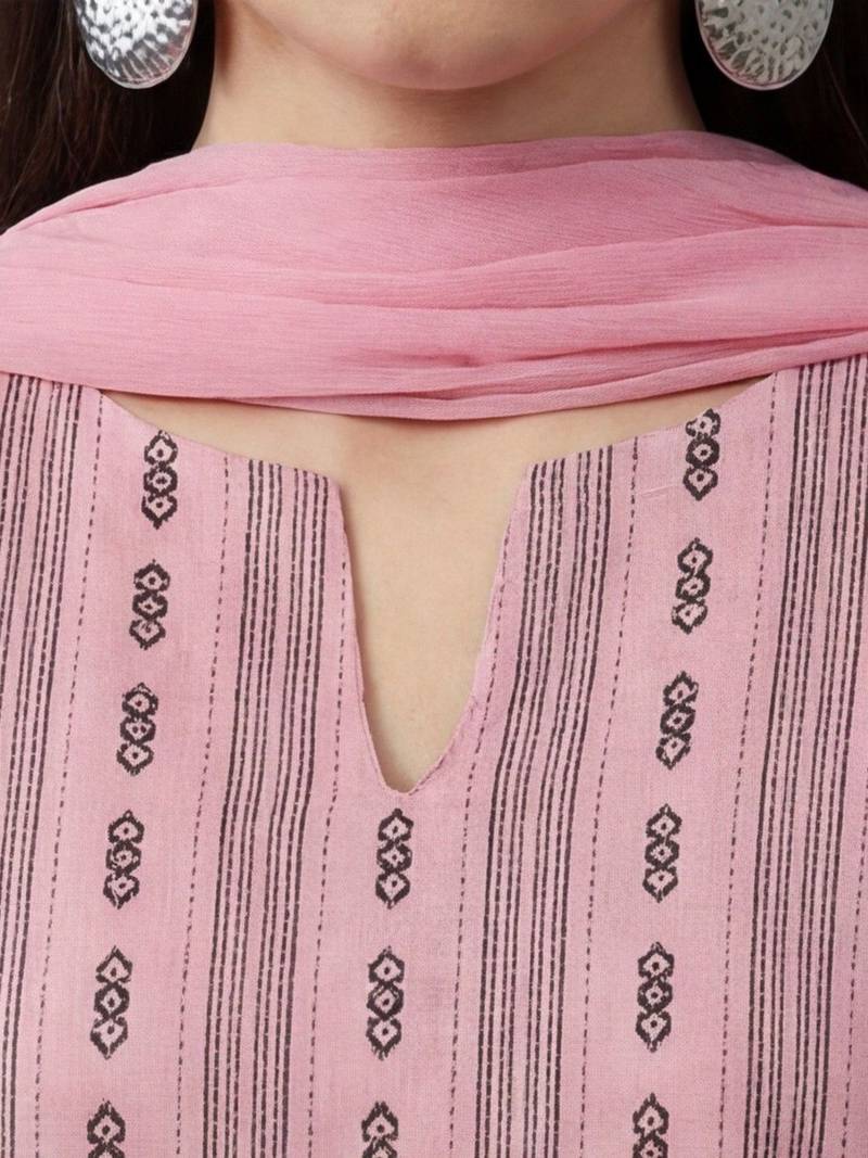 smart women floral embroidered regular thread work cotton kurta with trousers & with dupatta