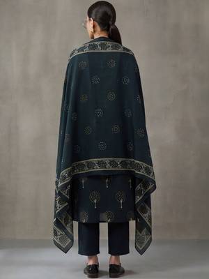 smart women floral printed regular cotton kurta with trousers & with dupatta 2
