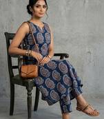 everyday women paisley printed regular kurta with trousers