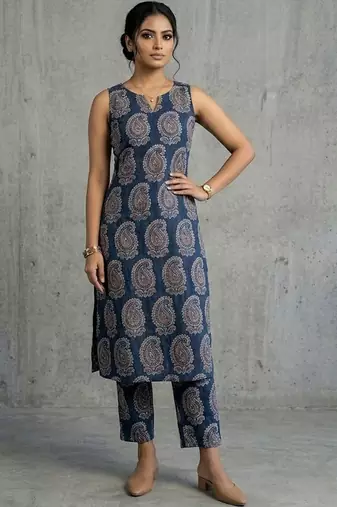 everyday women paisley printed regular kurta with trousers